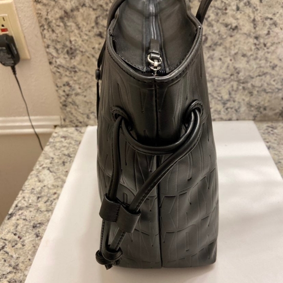 DKNY Judy Embossed Signatures Zip Tote - Picture 4 of 7